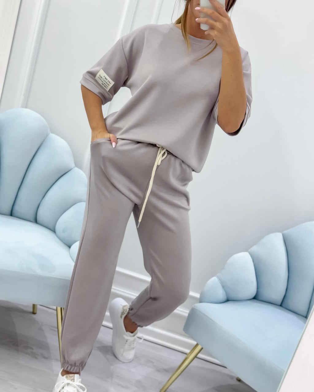 Lola - Women's casual set with plain top and pants