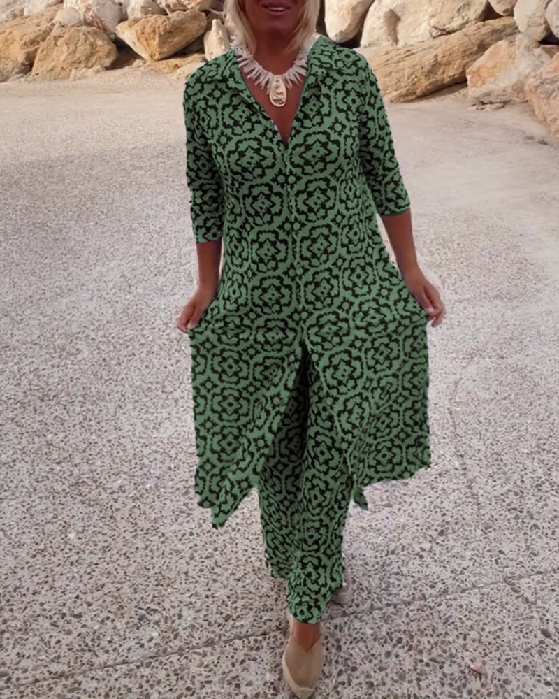 Livia - Vintage Printed Set with Lapels and Buttons