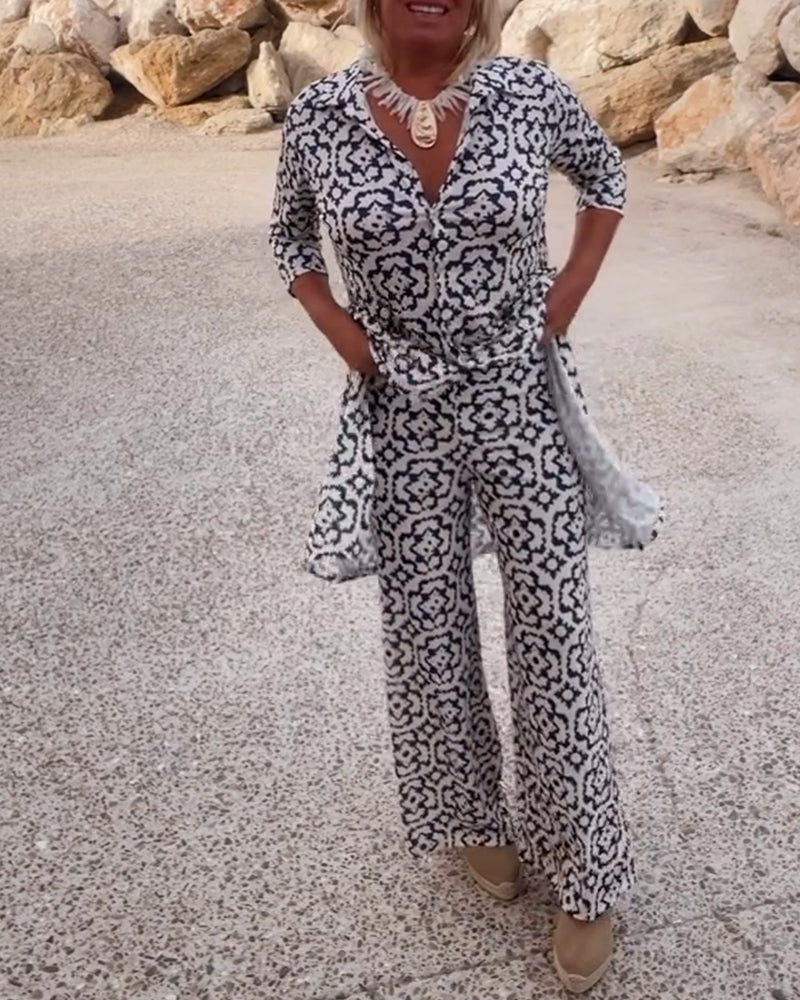 Livia - Vintage Printed Set with Lapels and Buttons